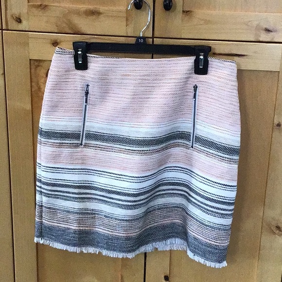 LOFT Dresses & Skirts - Women’s LOFT Skirt NWTs Size 10